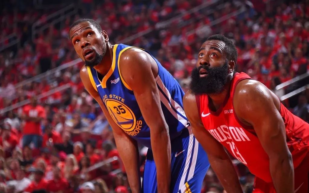  杜兰特关键封盖锁定季后赛席位  