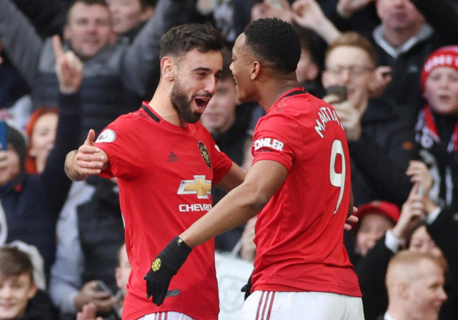  曼城德比战平红魔丁丁世界波惊艳全场  